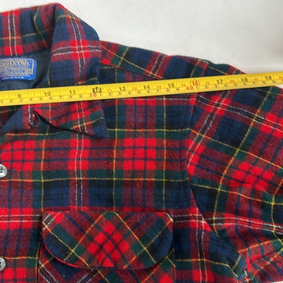 Vintage Pendleton 100% wool long sleeve button down red blue green plaid flannel - Picture 15 of 16